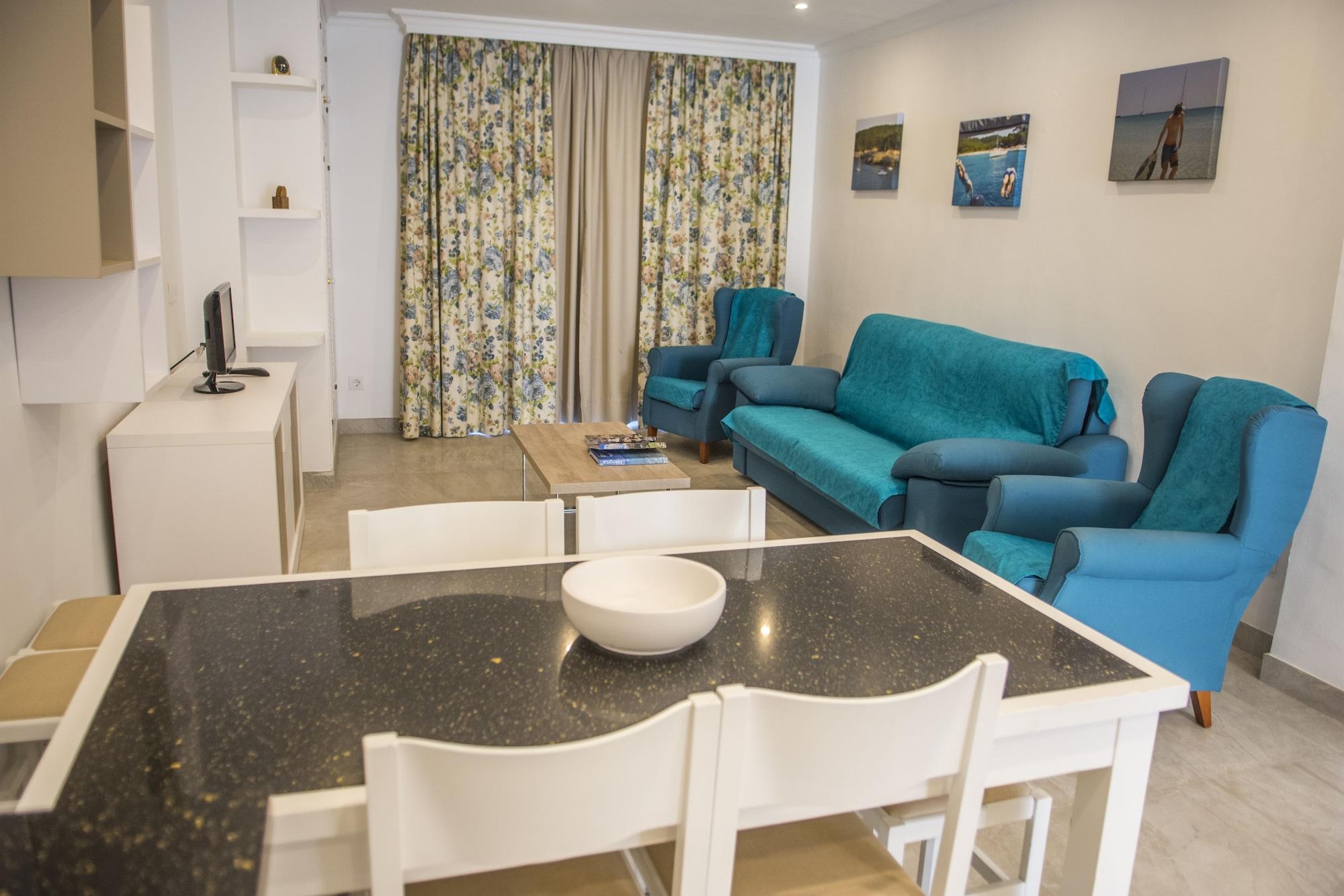 Hamilton Court Aparthotel Santo Tomas Exterior photo