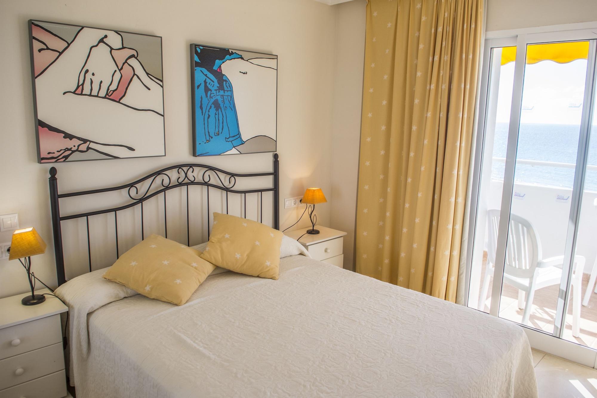 Hamilton Court Aparthotel Santo Tomas Exterior photo